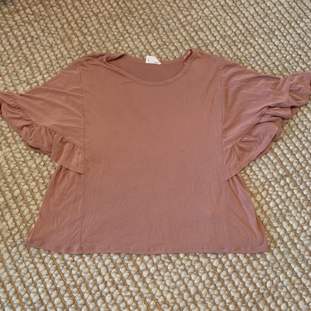 blouse.